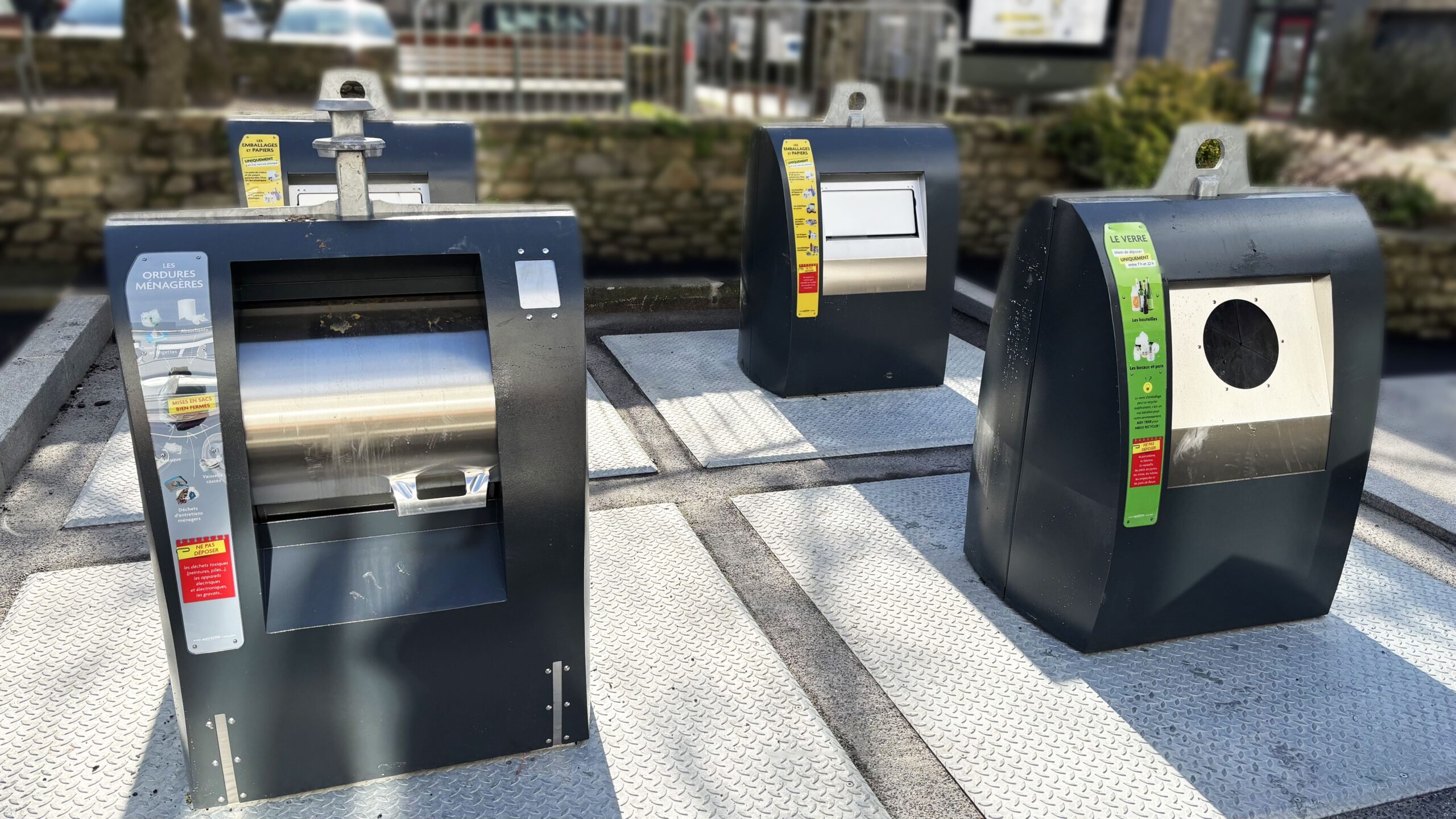 Hypercentre de Coutances : de nouvelles colonnes enterrées bientôt en service